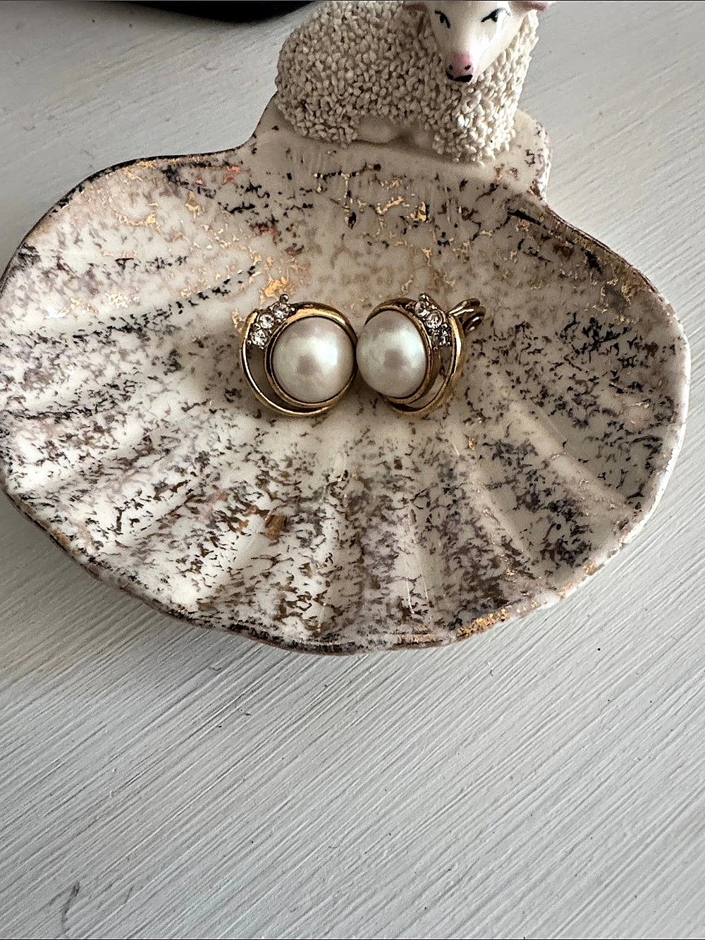 Vintage Monet Pearl Clip-On Earrings in Gold & White